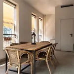 Isola District Terrace -Youhosty